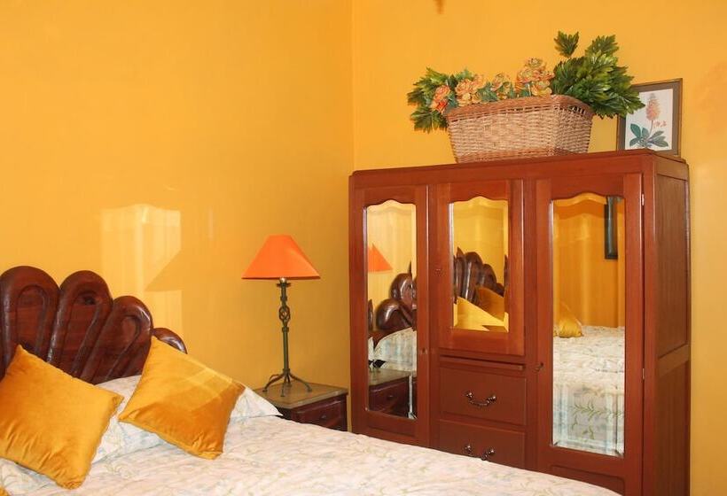 هتل Art Gallery Casona De Los Milagros