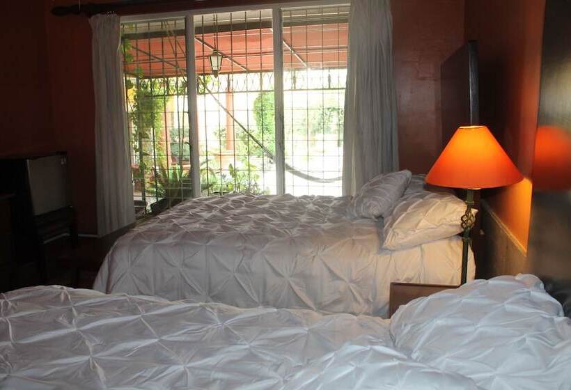 هتل Art Gallery Casona De Los Milagros