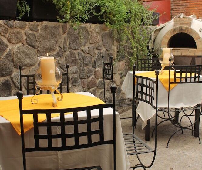 هتل Art Gallery Casona De Los Milagros