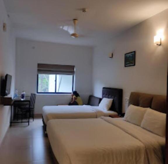 ホテル Chateau Woods Kerala