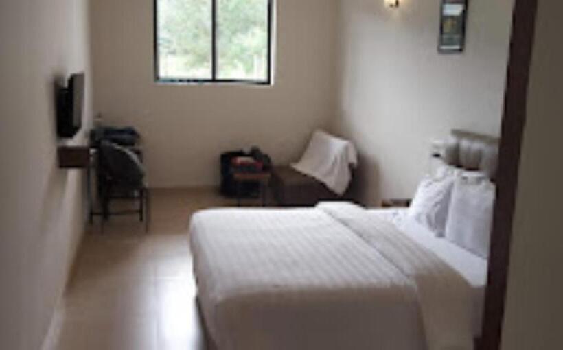 ホテル Chateau Woods Kerala