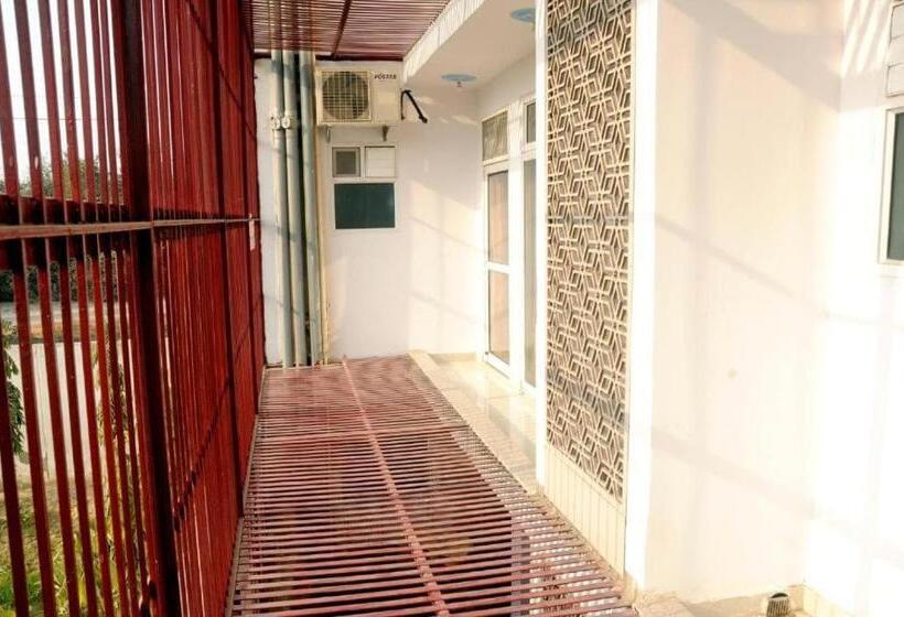 酒店 Collection O 81038 Royal Galaxy Inn