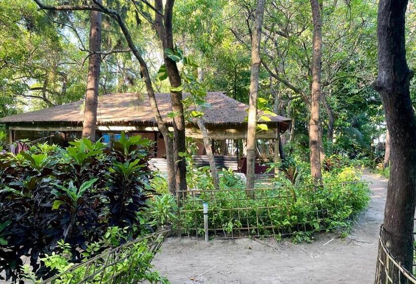 Hotel Dancing Dugong