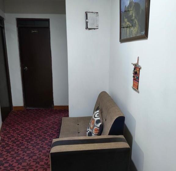 هتل Dulces Sueños