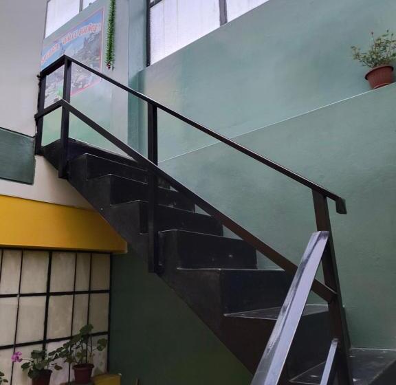 هتل Dulces Sueños