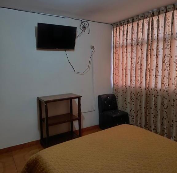 هتل Dulces Sueños