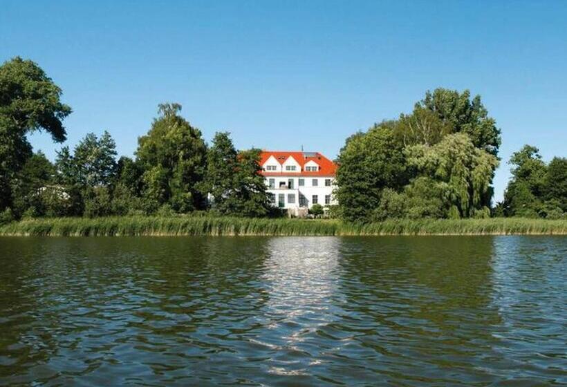 호텔 Ferien Am Schloss Duckwitz