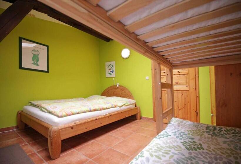 호텔 Ferien Am Schloss Duckwitz