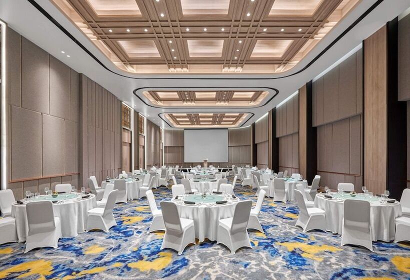 هتل Hyatt Place Makassar