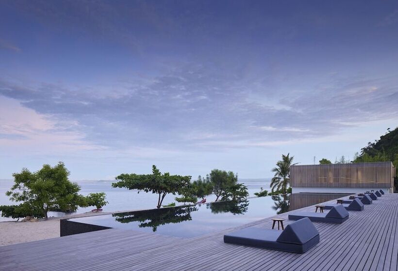 ホテル Innit Lombok