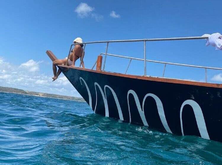 ホテル Innit Lombok