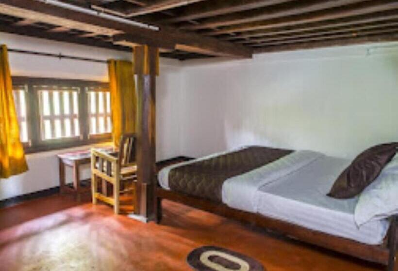 فندق Keloth Tharavad Kerala