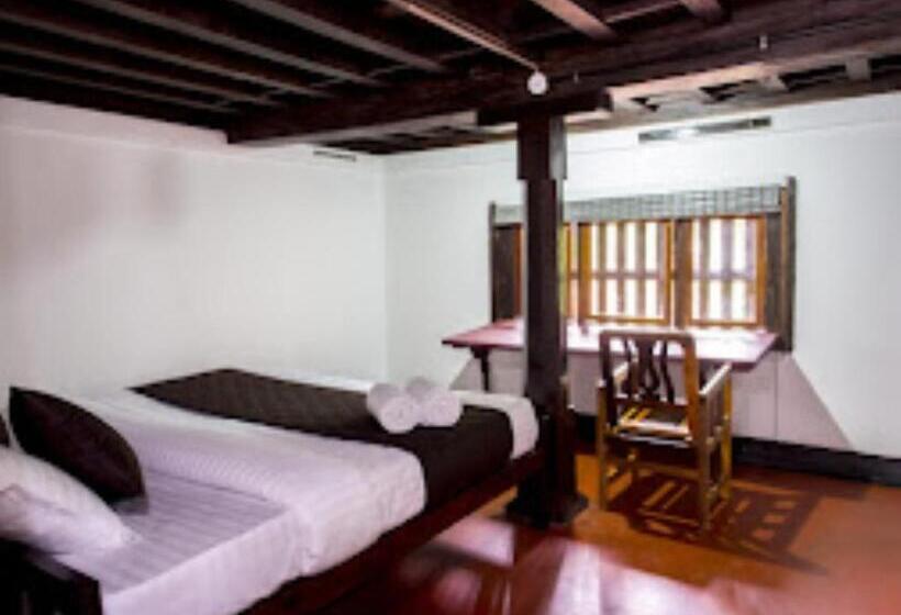 فندق Keloth Tharavad Kerala