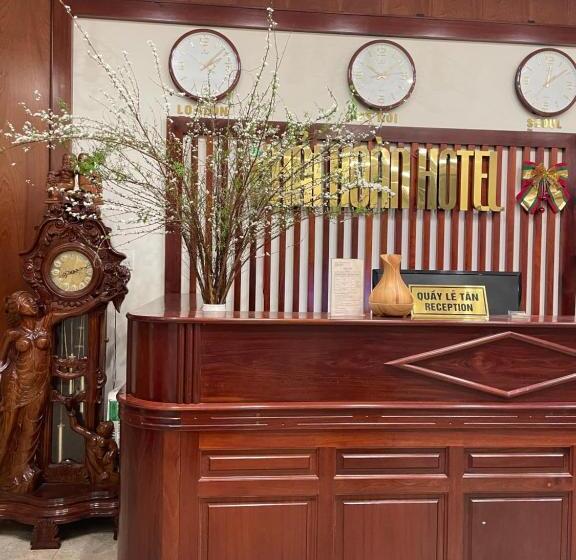 هتل Khách Sạn Khải Hoàn