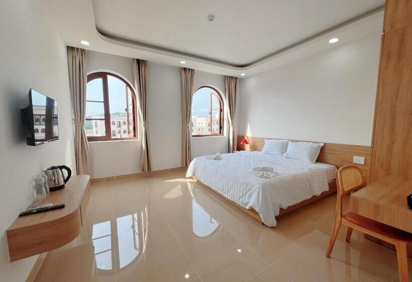 هتل Khách Sạn Tam Hữu