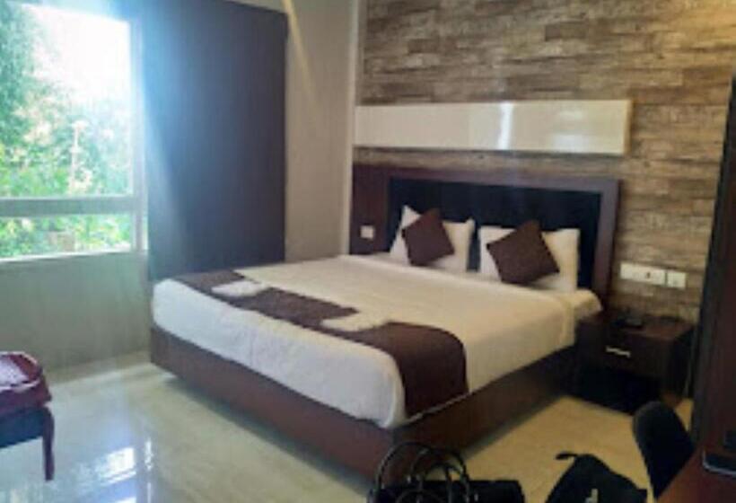 Отель Mazus Inn Kerala