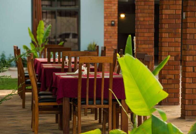 Medan Hotel & Apartments