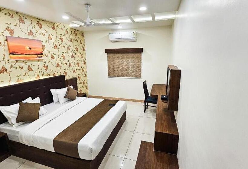 בית מלון כפרי Nova Shapar