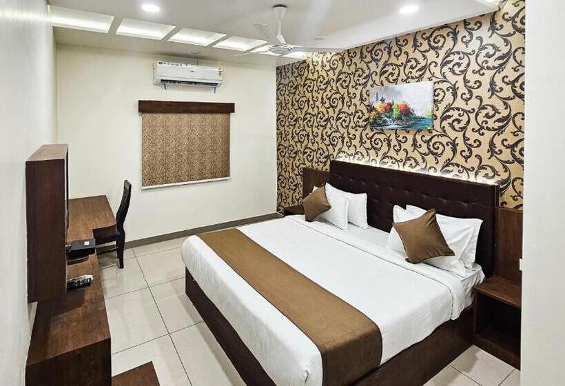 בית מלון כפרי Nova Shapar