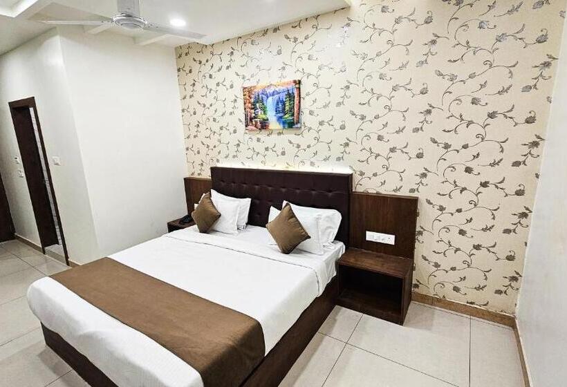 בית מלון כפרי Nova Shapar