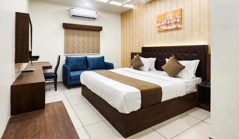 בית מלון כפרי Nova Shapar