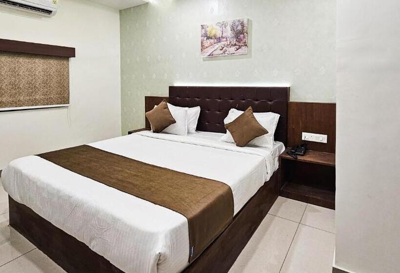 בית מלון כפרי Nova Shapar