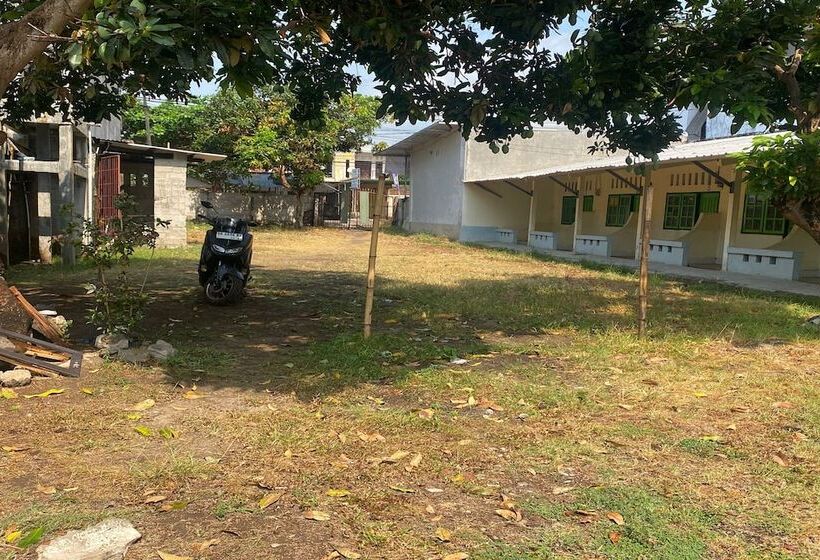 فندق Oyo Life 93256 Kos Meninting