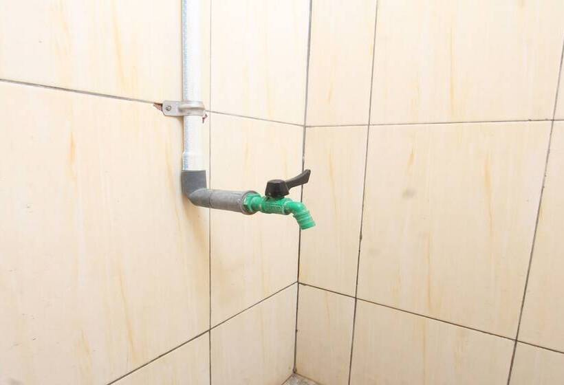 فندق Oyo Life 93256 Kos Meninting