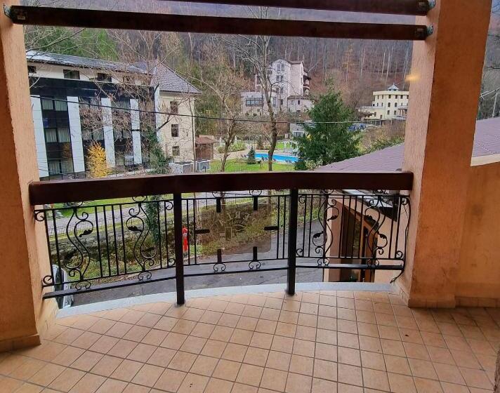 בית מלון כפרי Perla Oltului