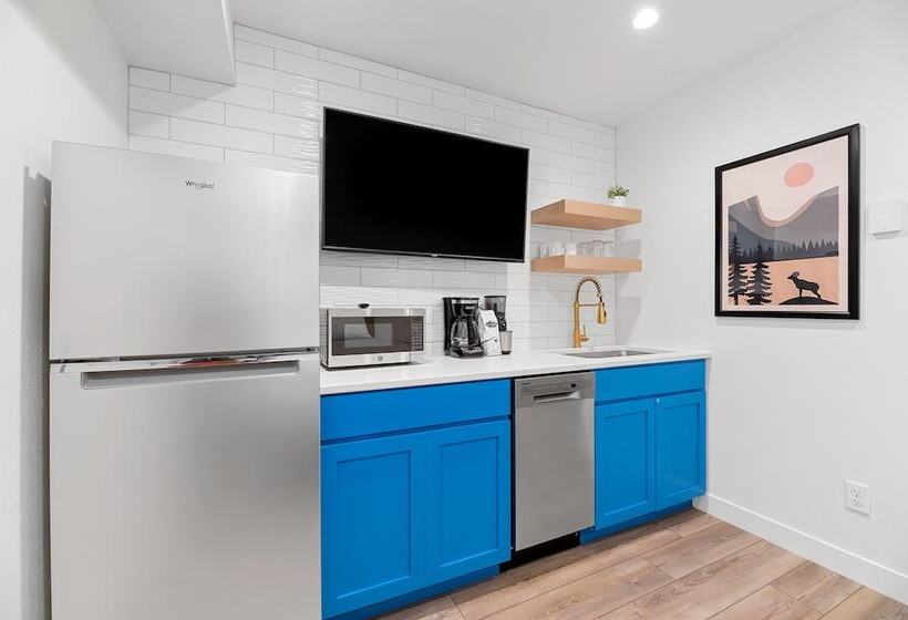 فندق Queen City Inn