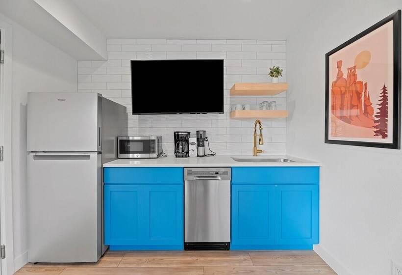 فندق Queen City Inn