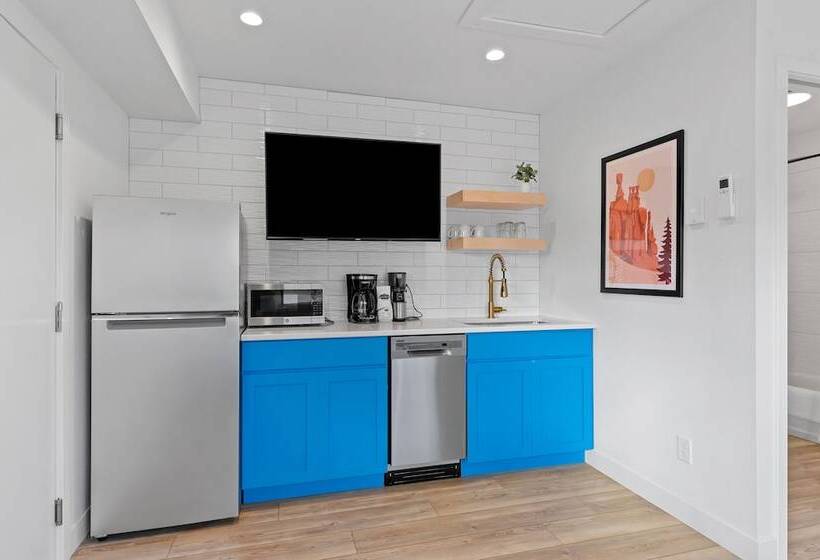 فندق Queen City Inn