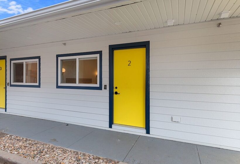 فندق Queen City Inn