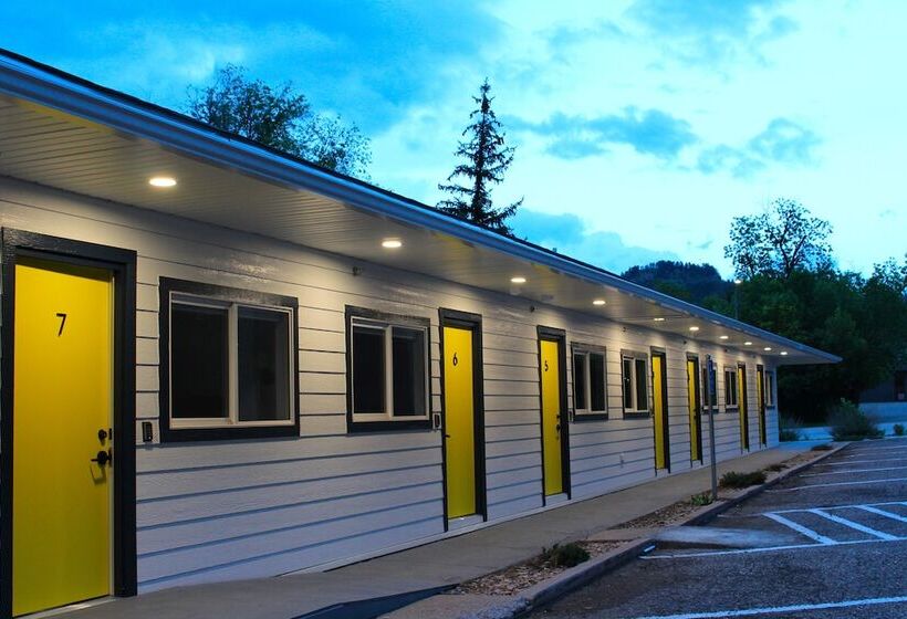 فندق Queen City Inn