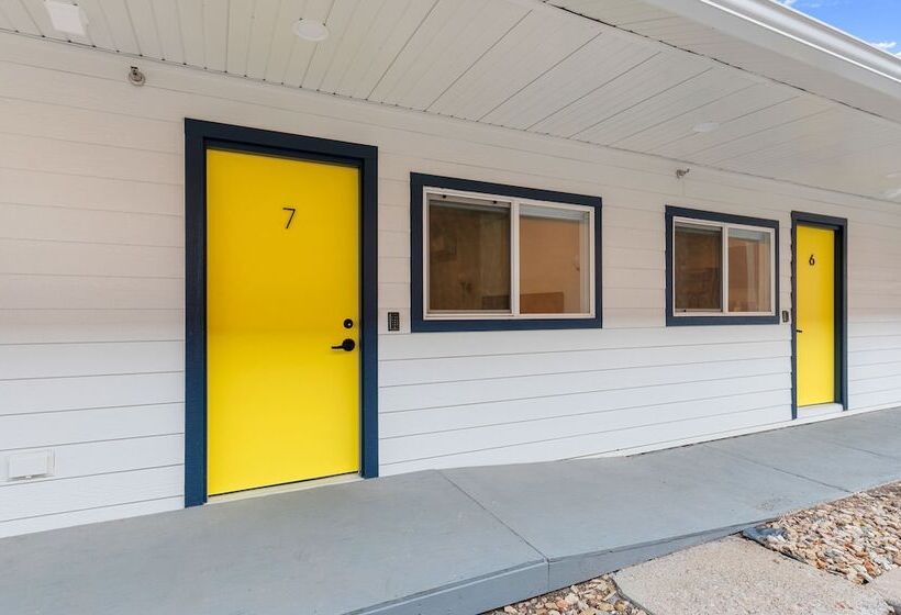 فندق Queen City Inn