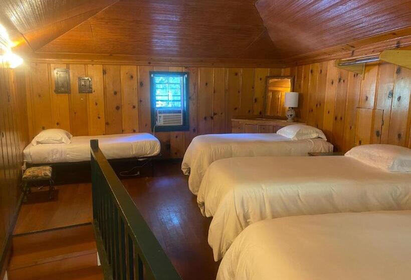 Отель Seven Circles Room#5 Mini Fridge Wi Fi