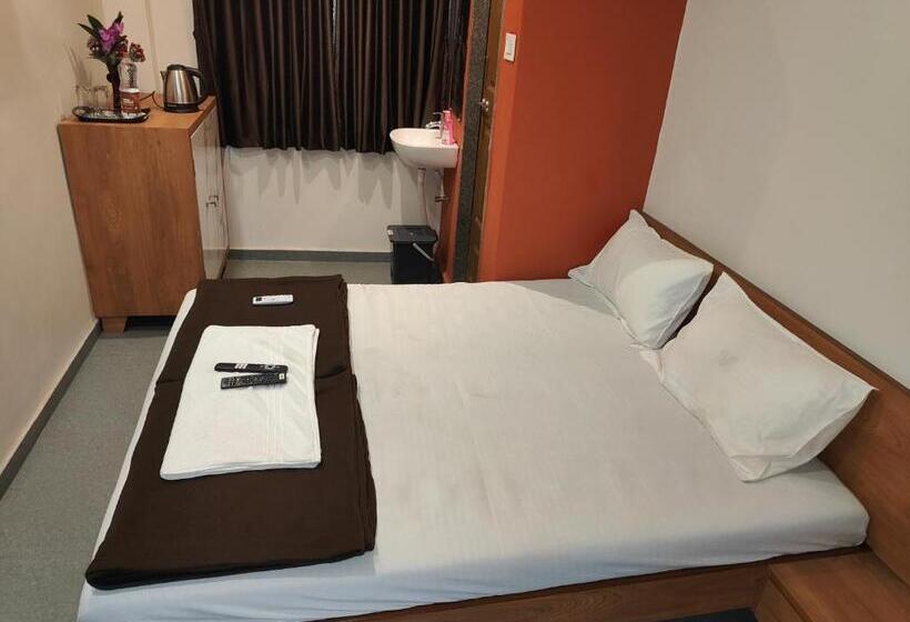 فندق Shivansh Executive