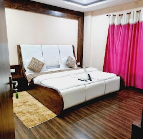 酒店 Shri Bhagvat Dham Ranipur Bhatt