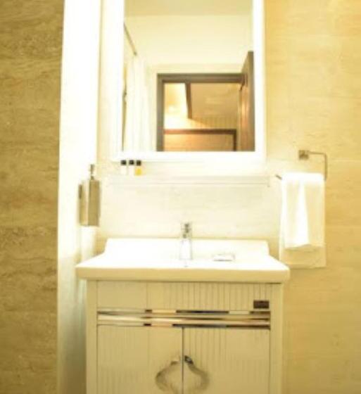 فندق Uday Palace Varanasi , Uttar Pradesh