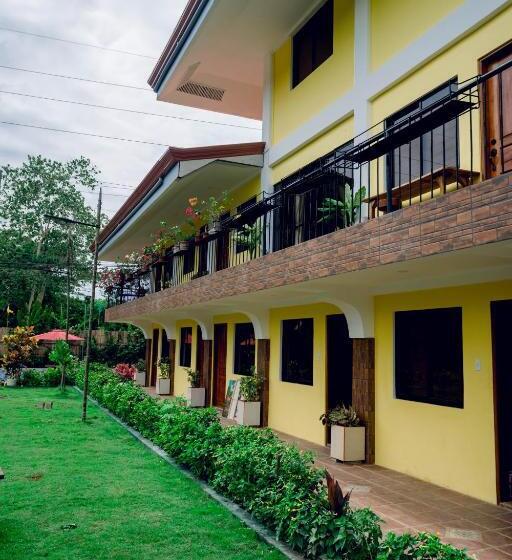 هتل Villa Lourdes Resort