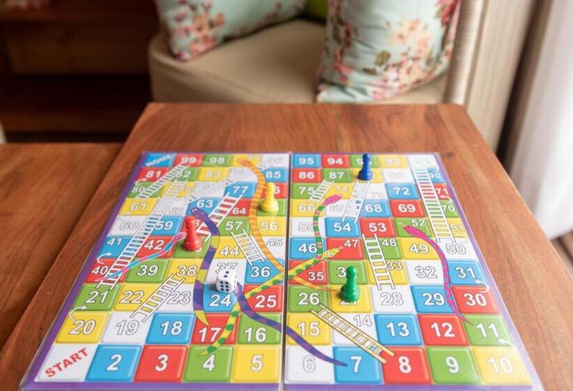 Отель Vinyasa Resort , Kanatal