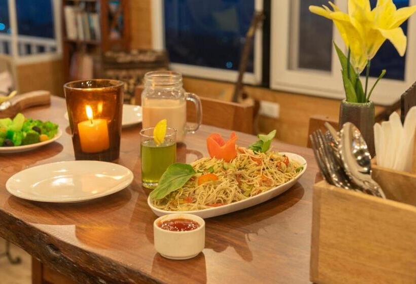 فندق Vinyasa Resort , Kanatal