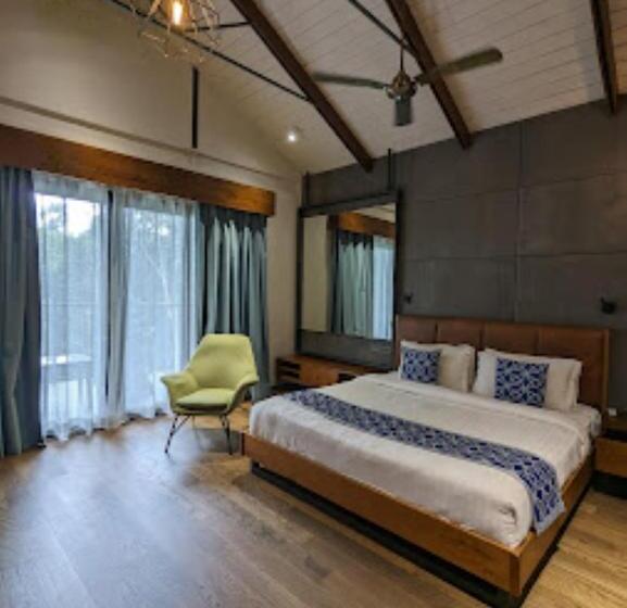 호텔 Vyna Hillock Resorts Kerala