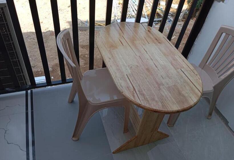 בית מלון כפרי Yok Guest House