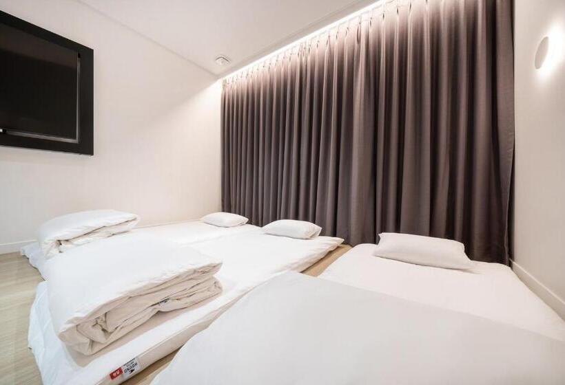 Hound Hotel Mokpo Peace Plaza