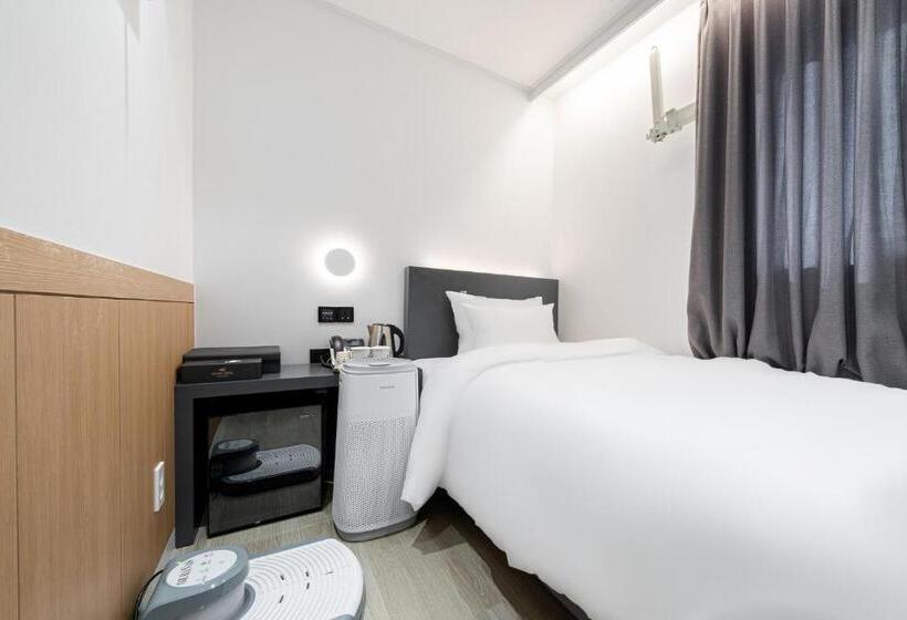 Hound Hotel Mokpo Peace Plaza