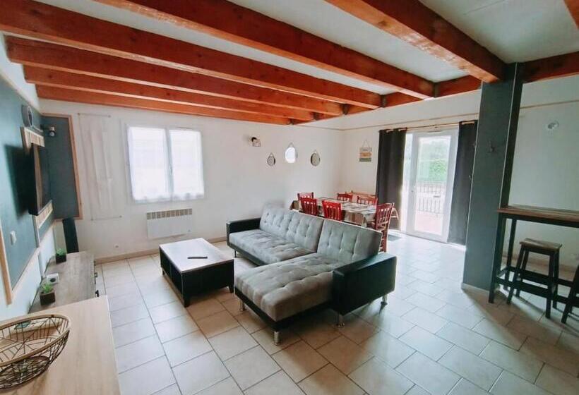 La Cour Des Miracles