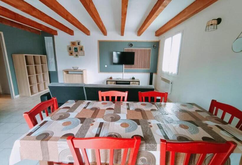 La Cour Des Miracles