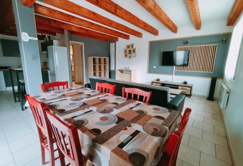 La Cour Des Miracles