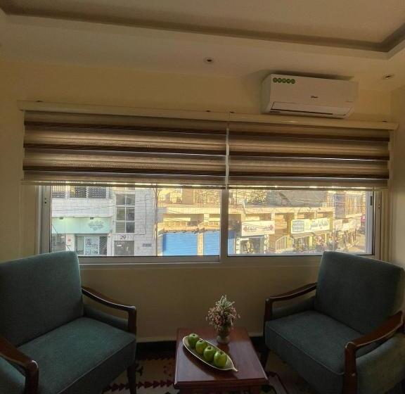 مُتل Classy Hostel